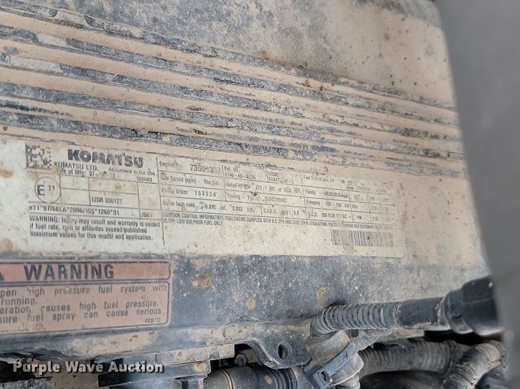 image for item LQ9080 2015 Komatsu PC390LC-10  excavator