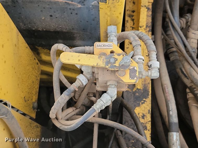 image for item LQ9080 2015 Komatsu PC390LC-10  excavator