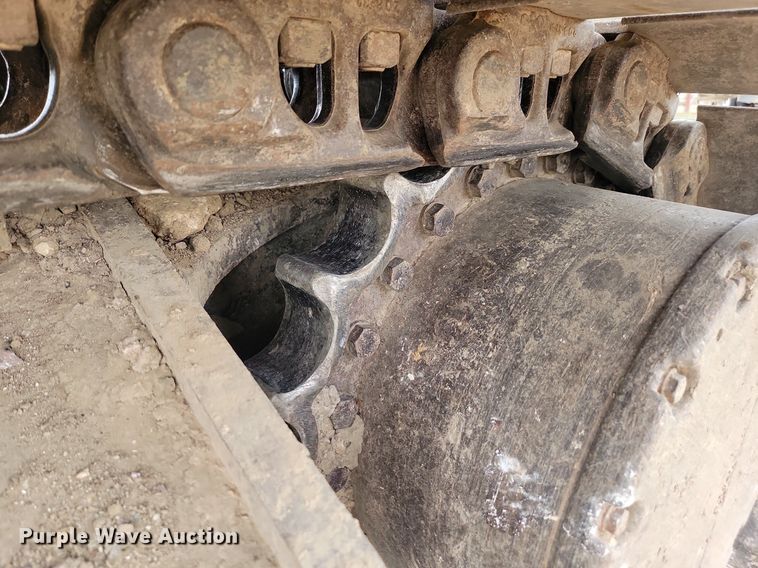 image for item LQ9080 2015 Komatsu PC390LC-10  excavator