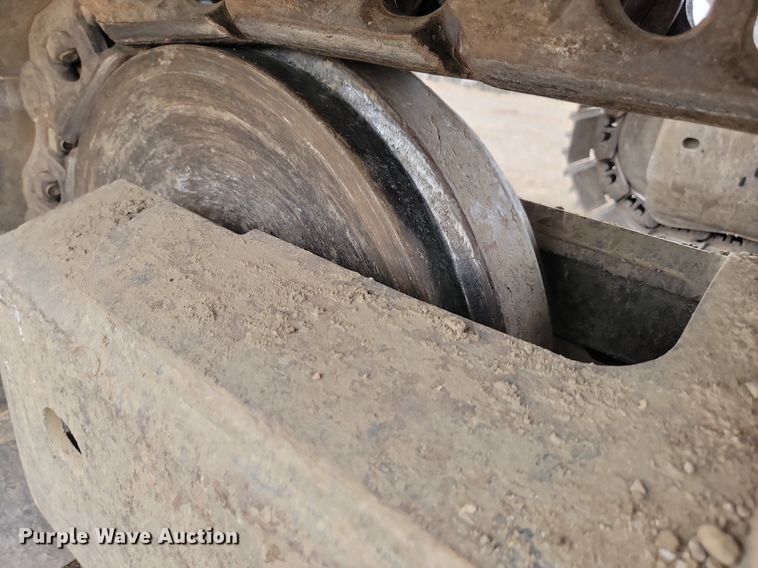 image for item LQ9080 2015 Komatsu PC390LC-10  excavator