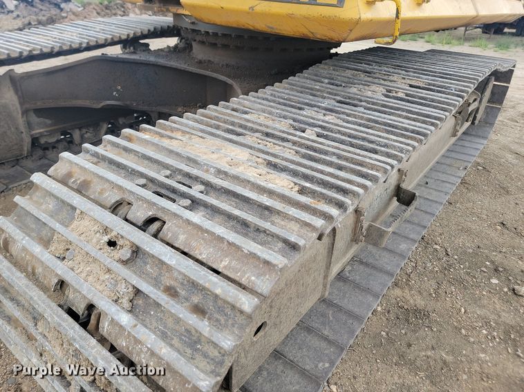 image for item LQ9080 2015 Komatsu PC390LC-10  excavator