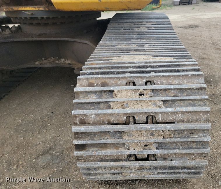 image for item LQ9080 2015 Komatsu PC390LC-10  excavator