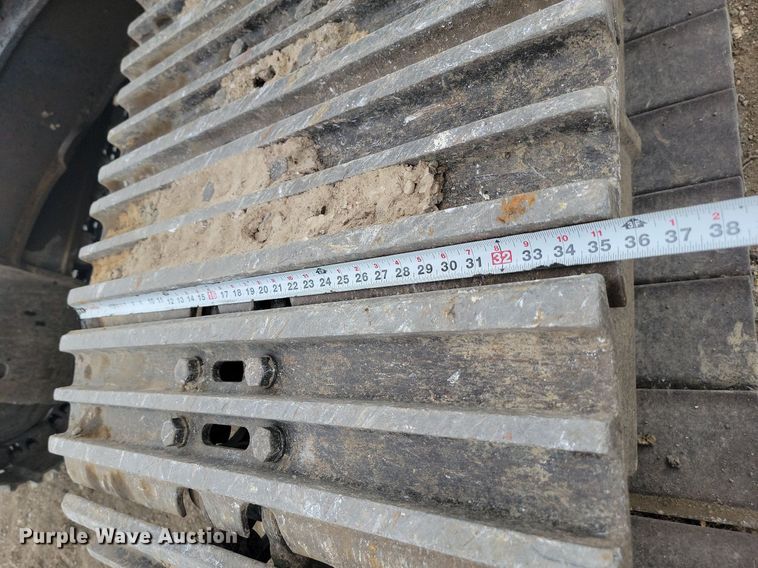 image for item LQ9080 2015 Komatsu PC390LC-10  excavator