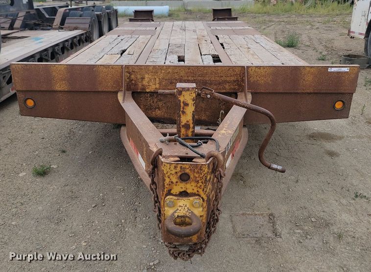 image for item LQ9081 2002 Load King  equipment trailer