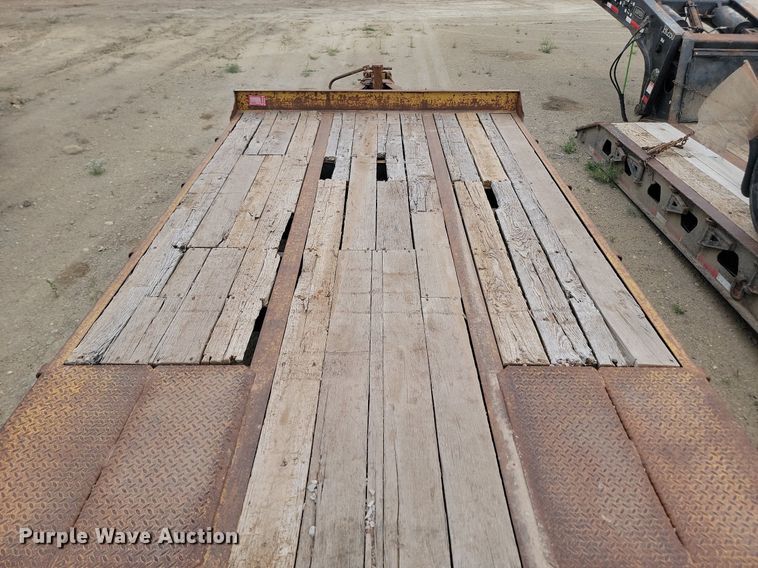 image for item LQ9081 2002 Load King  equipment trailer