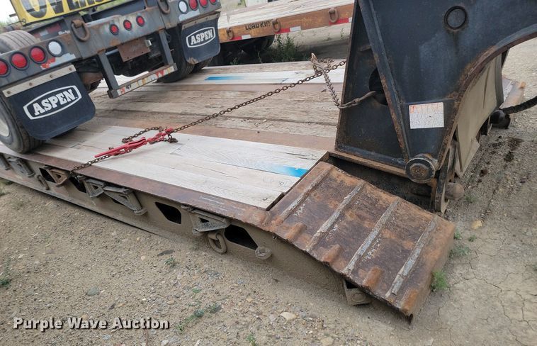 image for item LQ9082 2000 Aspen HG5503  equipment trailer