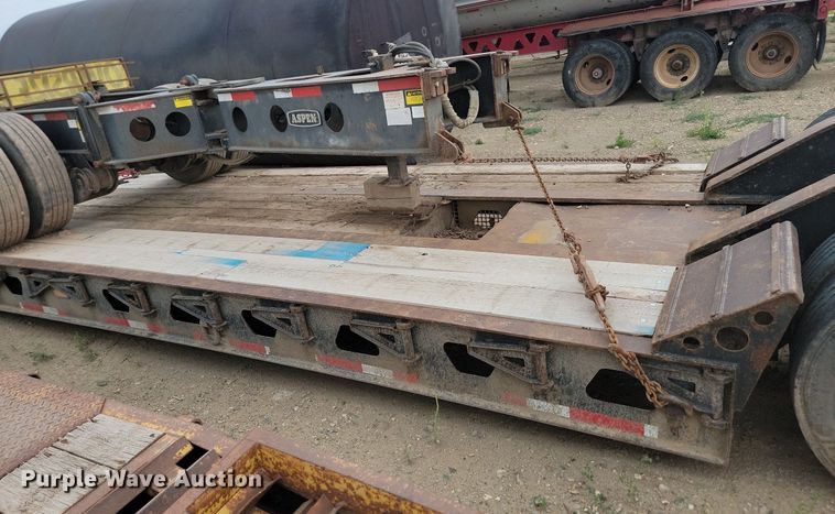 image for item LQ9082 2000 Aspen HG5503  equipment trailer