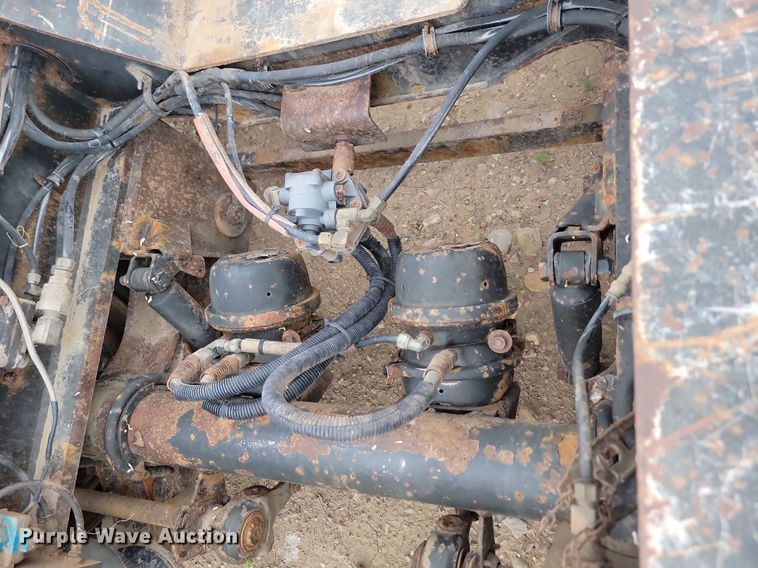 image for item LQ9082 2000 Aspen HG5503  equipment trailer