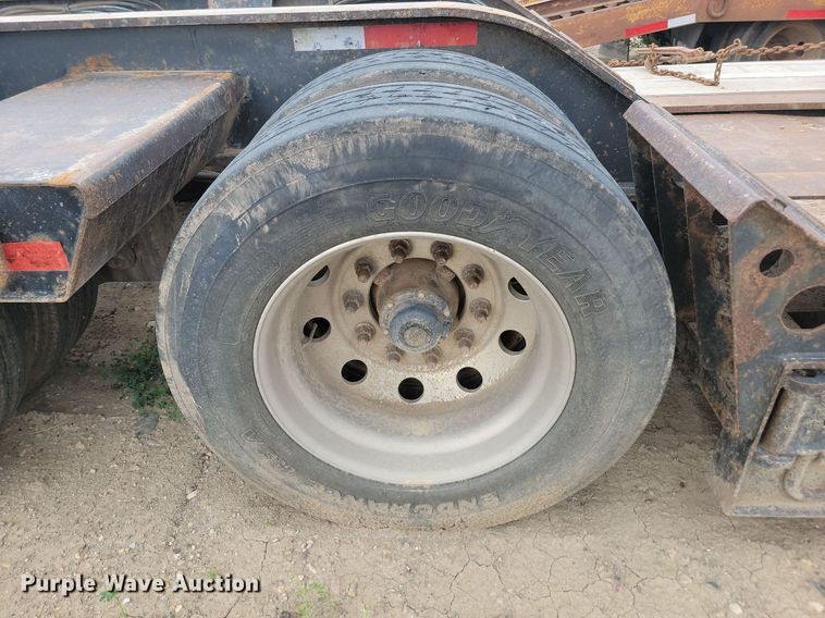 image for item LQ9082 2000 Aspen HG5503  equipment trailer