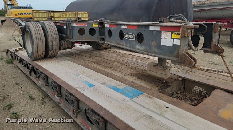 image for item LQ9082 2000 Aspen HG5503  equipment trailer