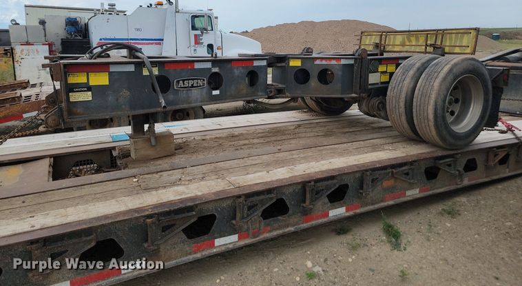 image for item LQ9082 2000 Aspen HG5503  equipment trailer