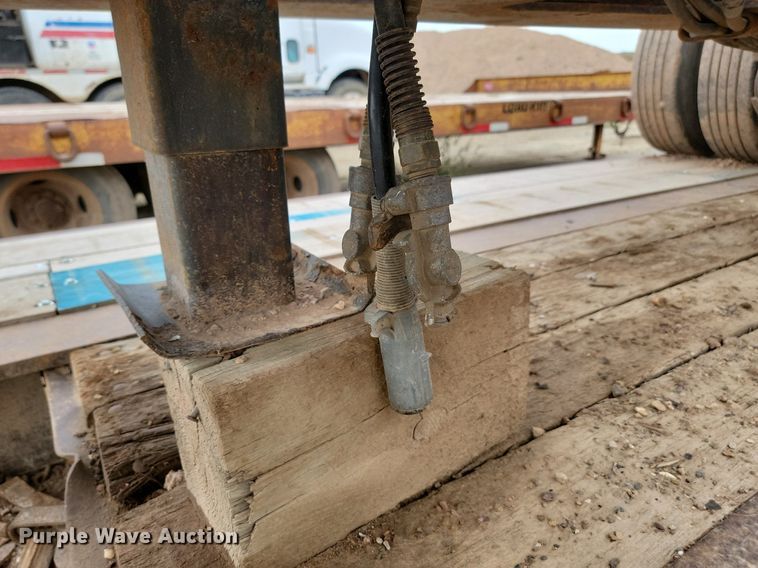 image for item LQ9082 2000 Aspen HG5503  equipment trailer