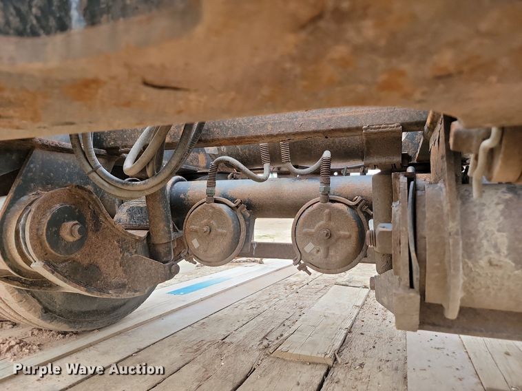 image for item LQ9082 2000 Aspen HG5503  equipment trailer