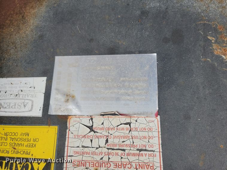 image for item LQ9082 2000 Aspen HG5503  equipment trailer