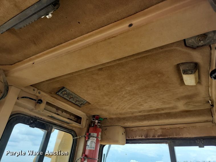 image for item LQ9084 1995 Caterpillar D8N  dozer