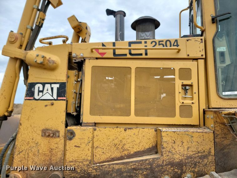 image for item LQ9084 1995 Caterpillar D8N  dozer