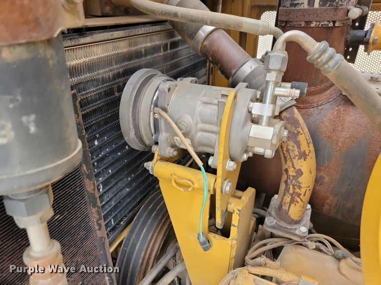 image for item LQ9084 1995 Caterpillar D8N  dozer