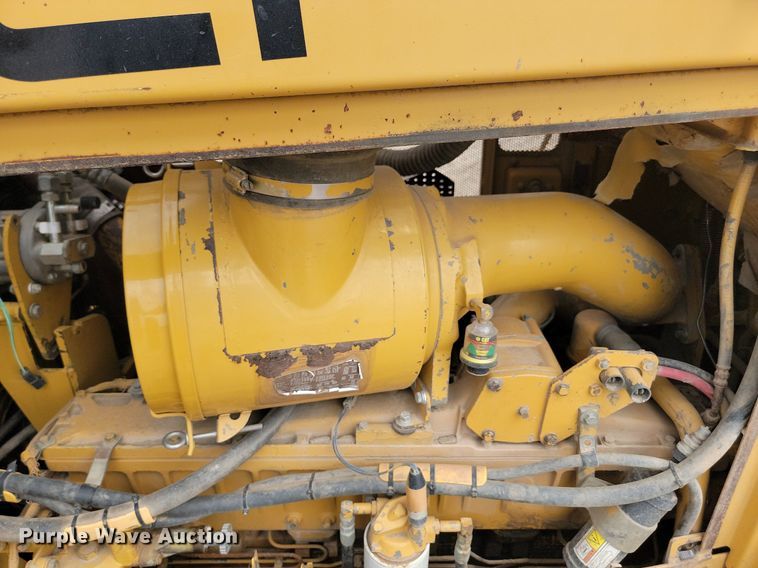 image for item LQ9084 1995 Caterpillar D8N  dozer