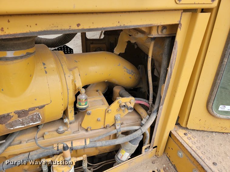 image for item LQ9084 1995 Caterpillar D8N  dozer