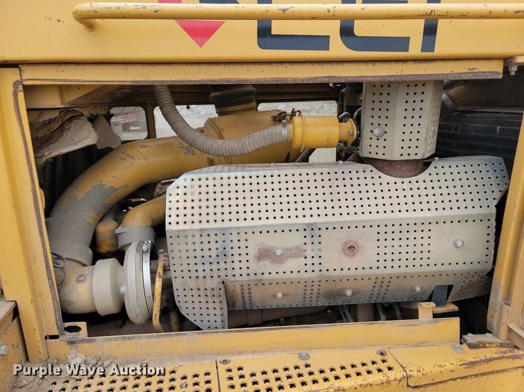 image for item LQ9084 1995 Caterpillar D8N  dozer