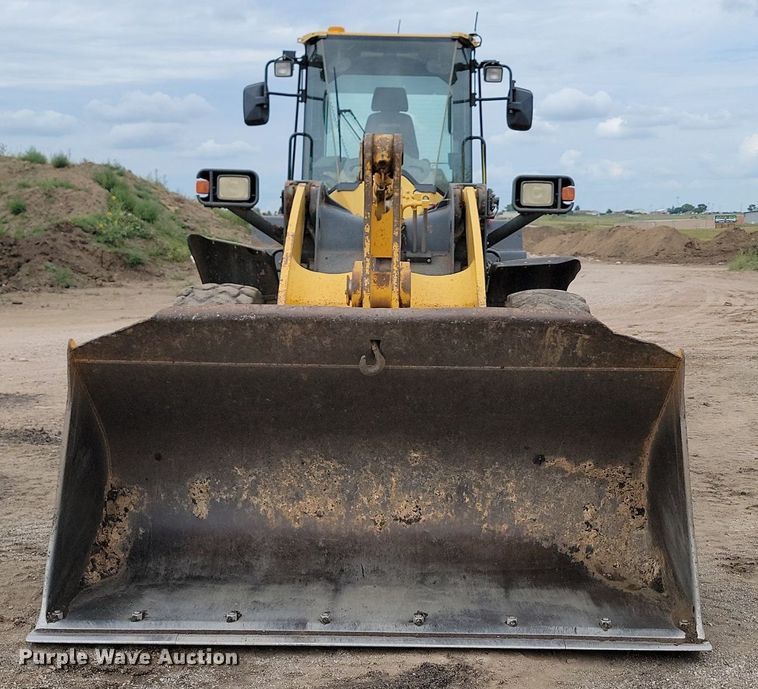 image for item LQ9085 2014 Komatsu WA320-7  wheel loader