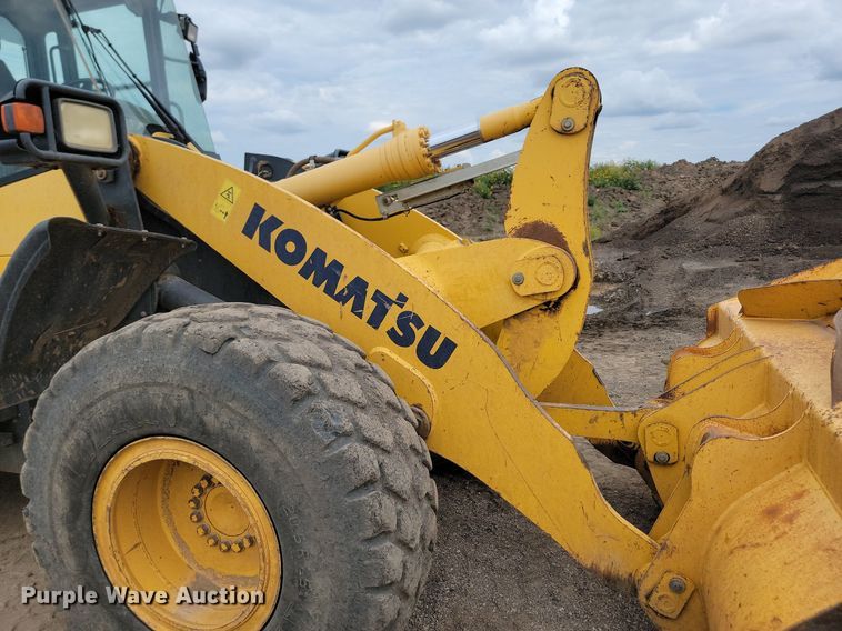 image for item LQ9085 2014 Komatsu WA320-7  wheel loader