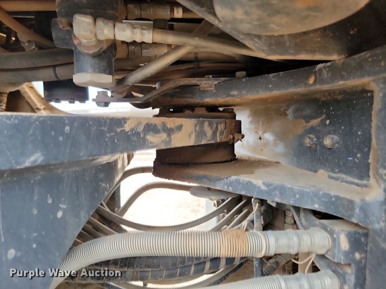 image for item LQ9085 2014 Komatsu WA320-7  wheel loader