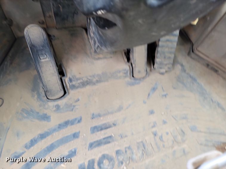 image for item LQ9085 2014 Komatsu WA320-7  wheel loader