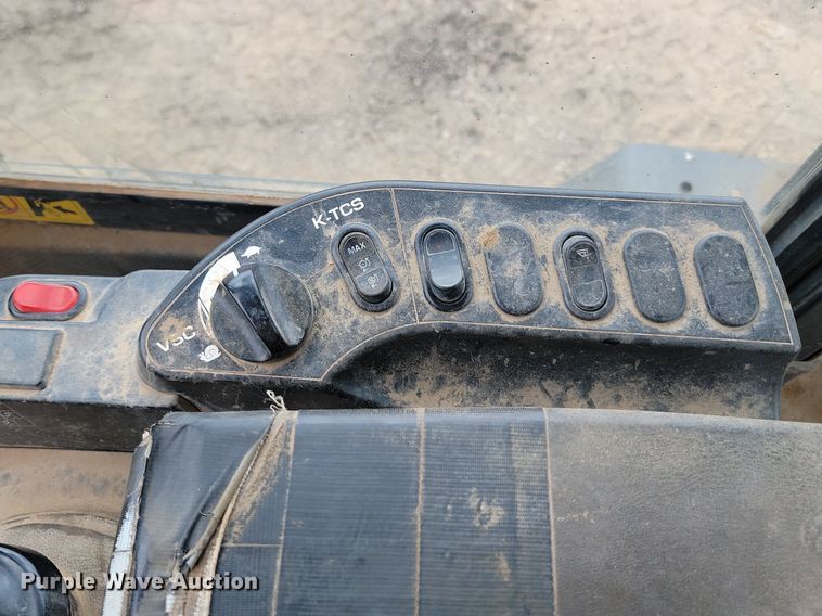 image for item LQ9085 2014 Komatsu WA320-7  wheel loader