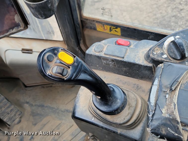 image for item LQ9085 2014 Komatsu WA320-7  wheel loader