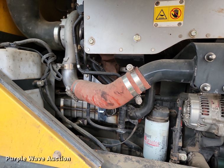 image for item LQ9085 2014 Komatsu WA320-7  wheel loader