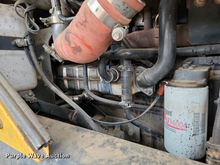 image for item LQ9085 2014 Komatsu WA320-7  wheel loader