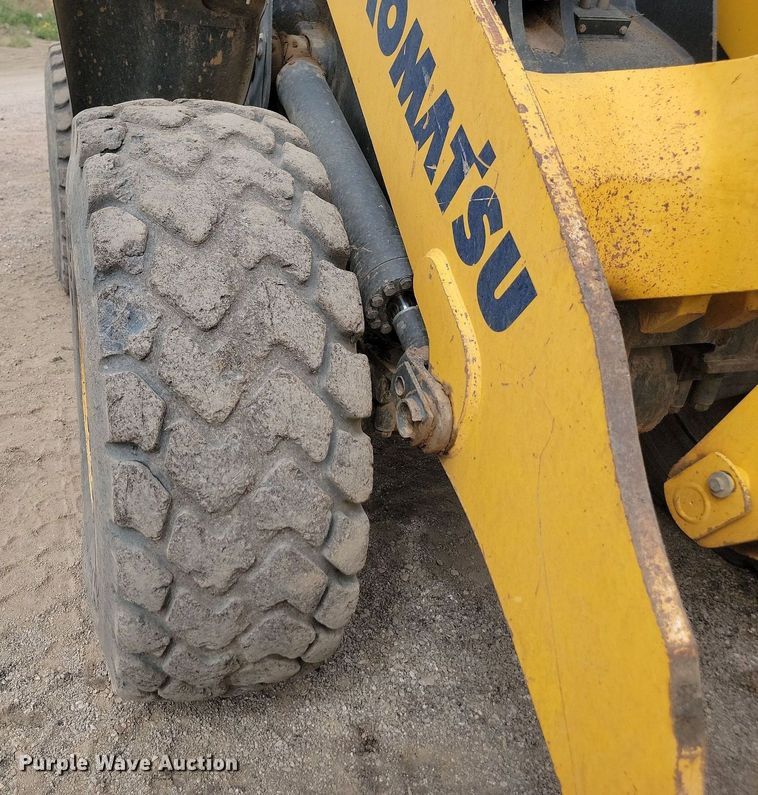 image for item LQ9085 2014 Komatsu WA320-7  wheel loader