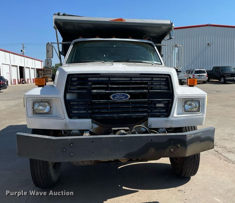 image for item LS9296 1991 Ford F800  dump truck