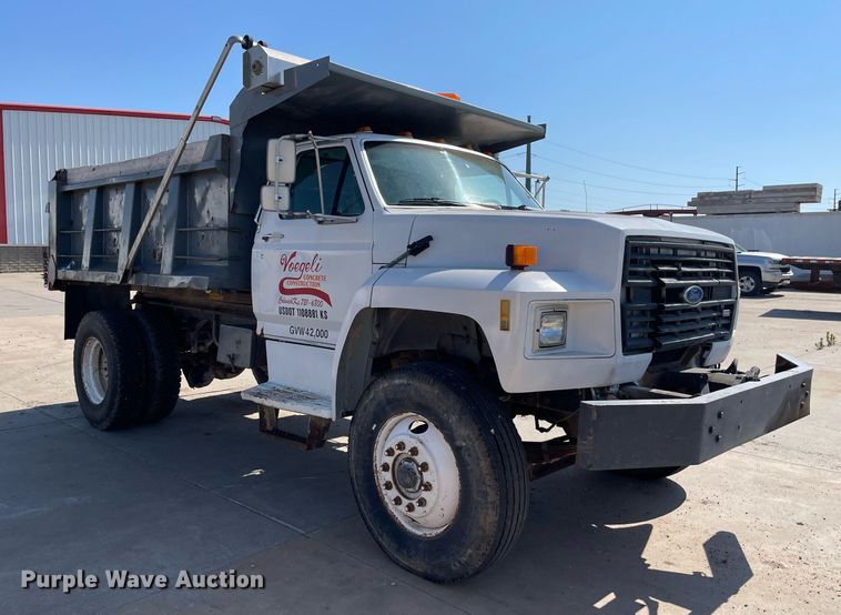 image for item LS9296 1991 Ford F800  dump truck