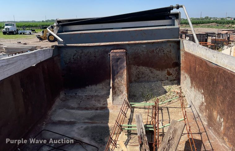 image for item LS9296 1991 Ford F800  dump truck