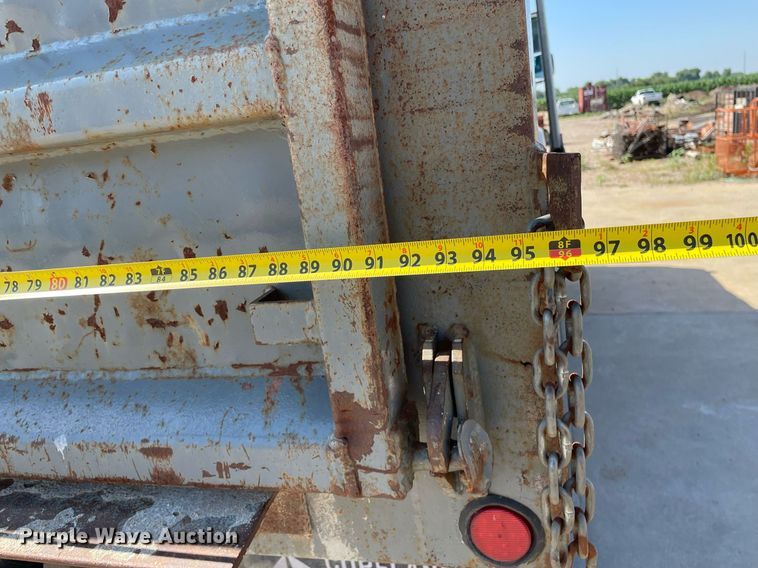 image for item LS9296 1991 Ford F800  dump truck