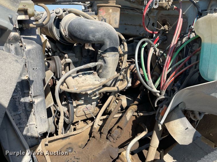 image for item LS9296 1991 Ford F800  dump truck