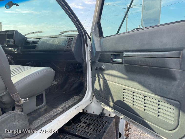 image for item LS9538 2001 GMC C7500  dump flatbed truck