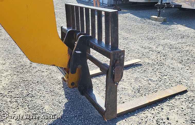 image for item LS9617 2007 JCB 506C HL  telehandler