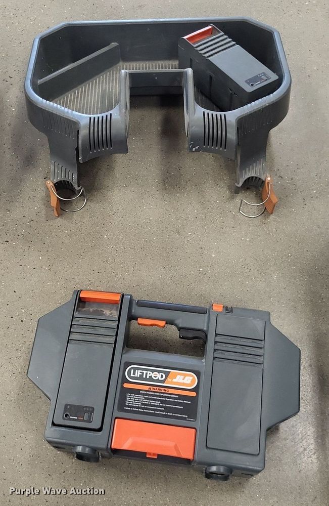 image for item LS9619 JLG FS80 Liftpod  vertical lift