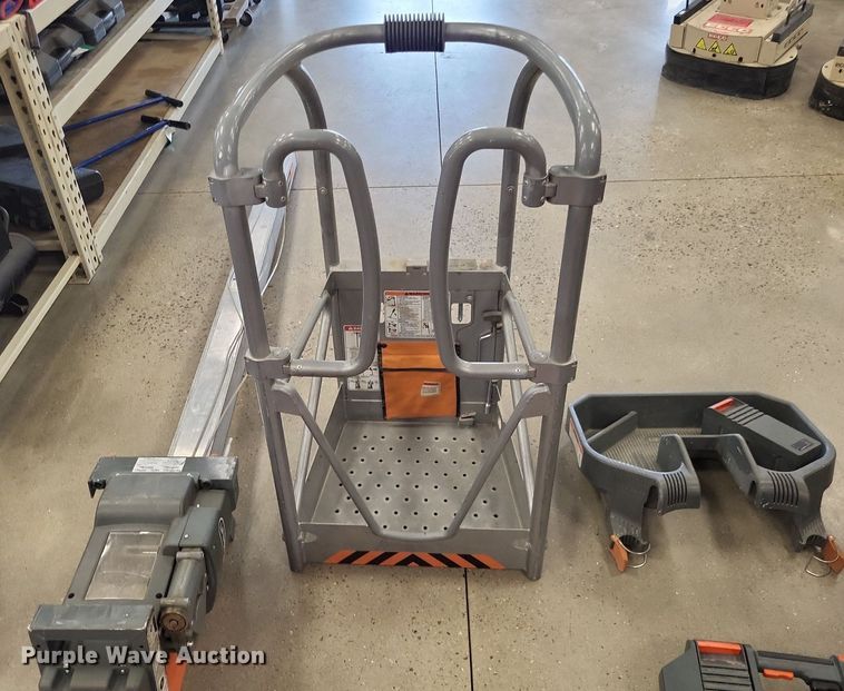 image for item LS9619 JLG FS80 Liftpod  vertical lift