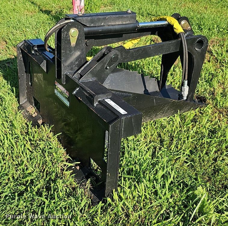 image for item MD9929 Skid steer stump grapple bucket