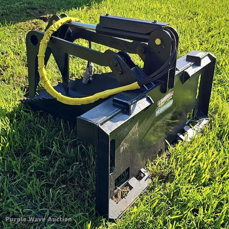 image for item MD9929 Skid steer stump grapple bucket