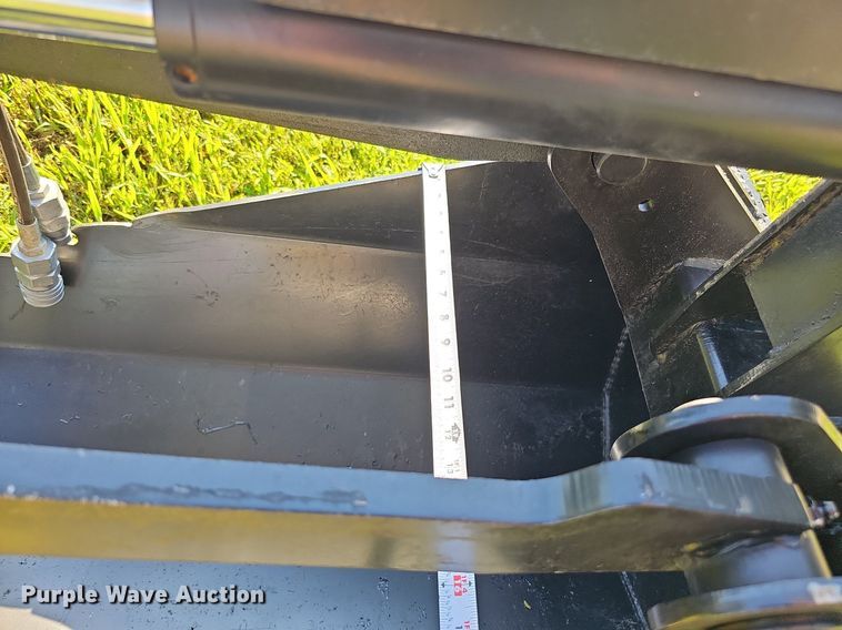 image for item MD9929 Skid steer stump grapple bucket