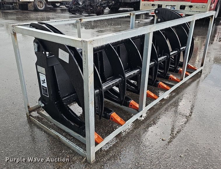 image for item MD9961 2023  78"W skid steer grapple bucket