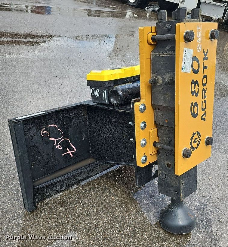 image for item MD9963 2023 Agrotk PD680-PZ  skid steer post driver