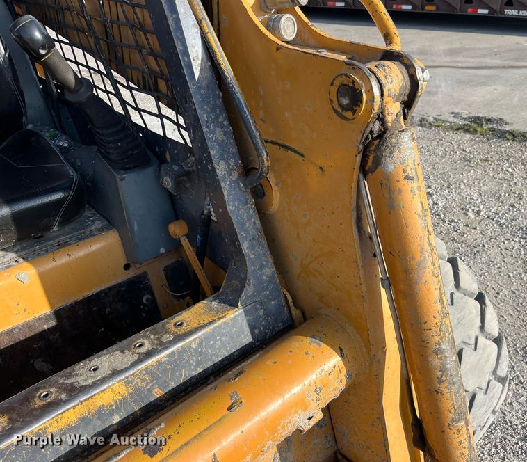 image for item MG9371 1999 Case 95XT  skid steer loader