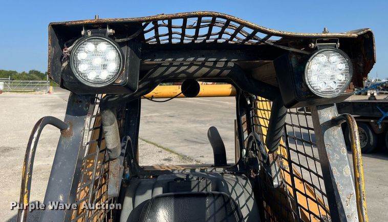 image for item MG9371 1999 Case 95XT  skid steer loader