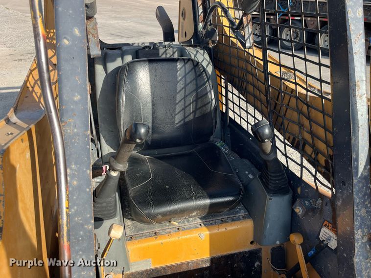 image for item MG9371 1999 Case 95XT  skid steer loader